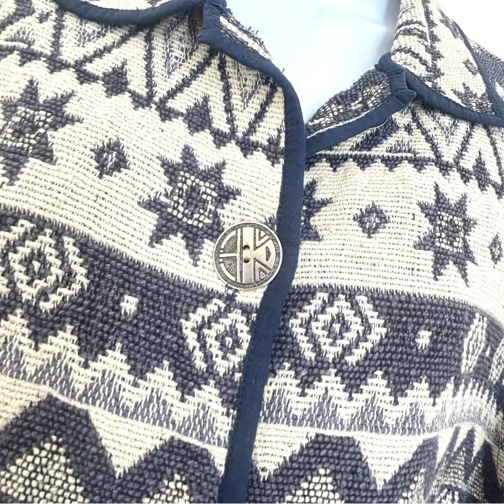 Jane Ashley Tapestry Jacket size M Button Front Aztec Southwestern Navy White